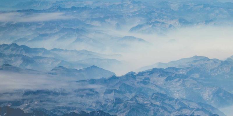 ZB161685：一站式工具集合与行业资讯平台深度解析